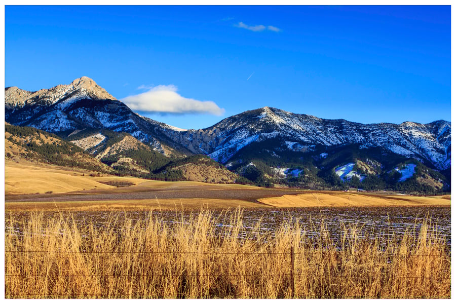 Mountain range in Bozeman, MT, with snow dusted peaks
