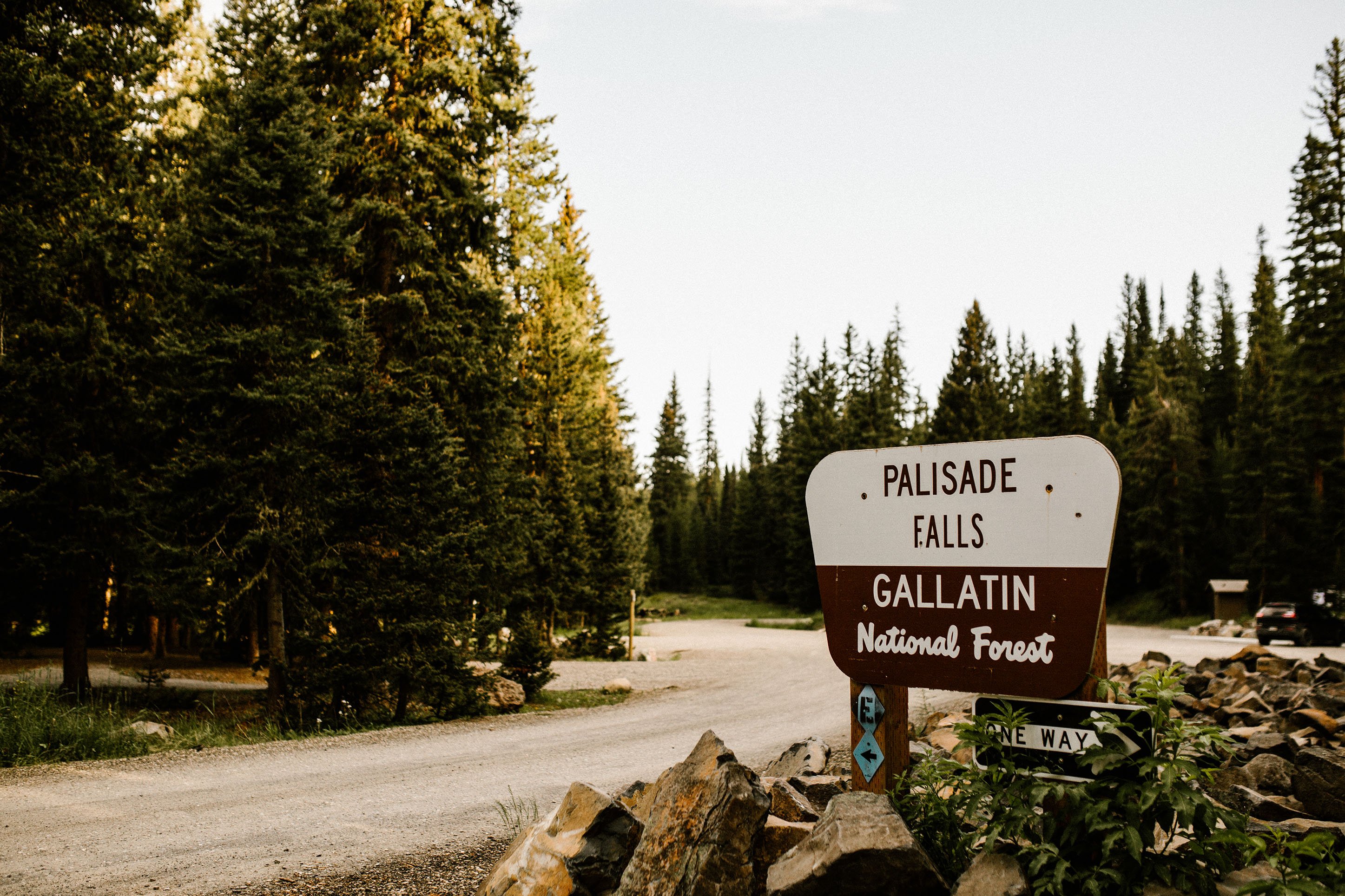 Palisade Falls trailhead, Gallatin National Forest