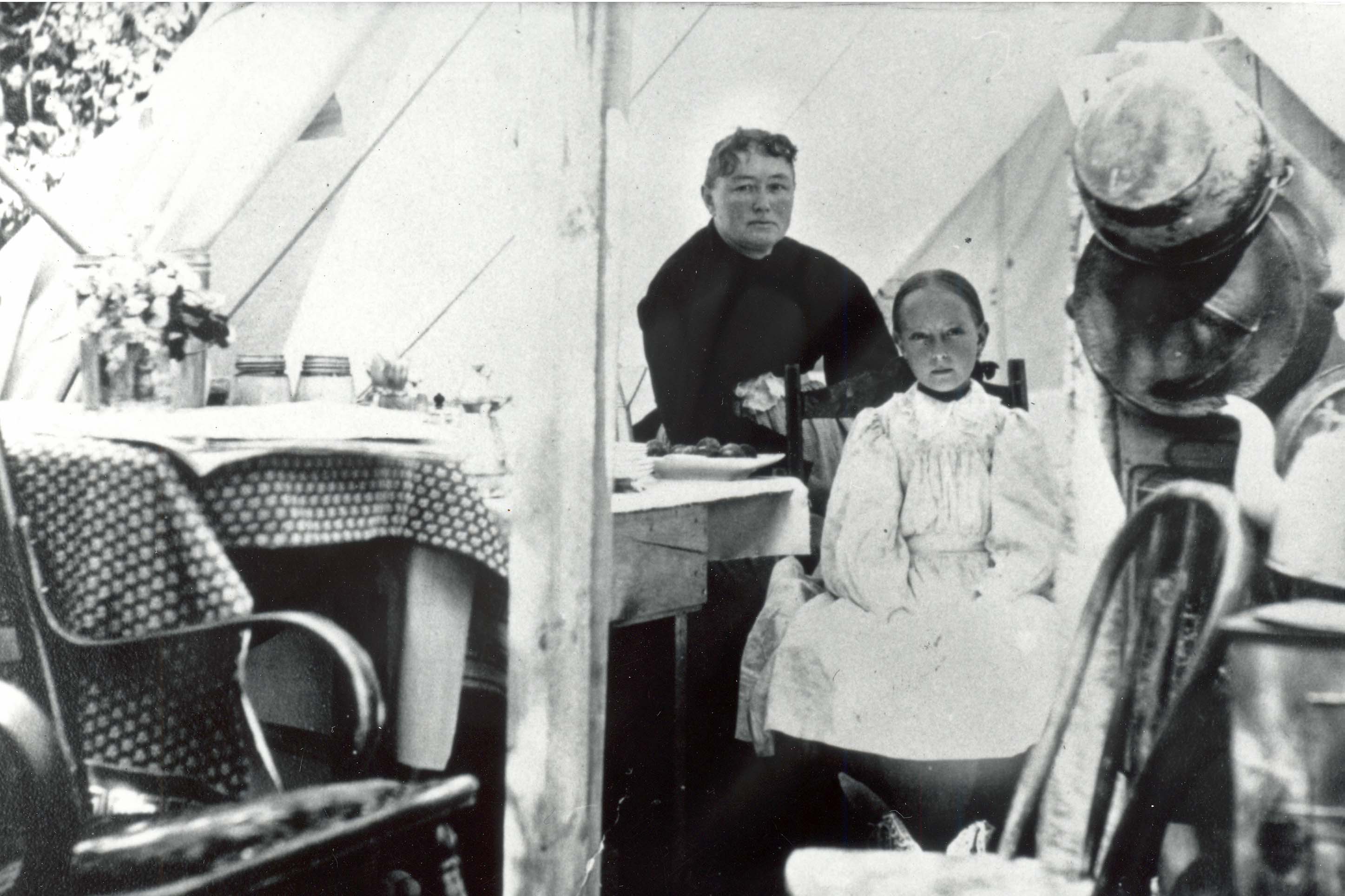 Sarah Bessey Tracy and her daughter, Edna Tracy White. Circa late 1890s.