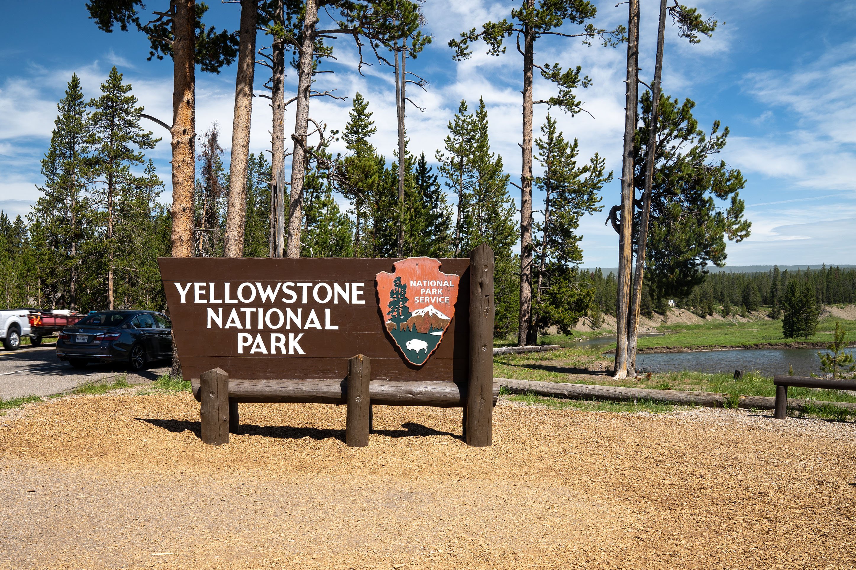 Entrance sign to Yellowstone National Park