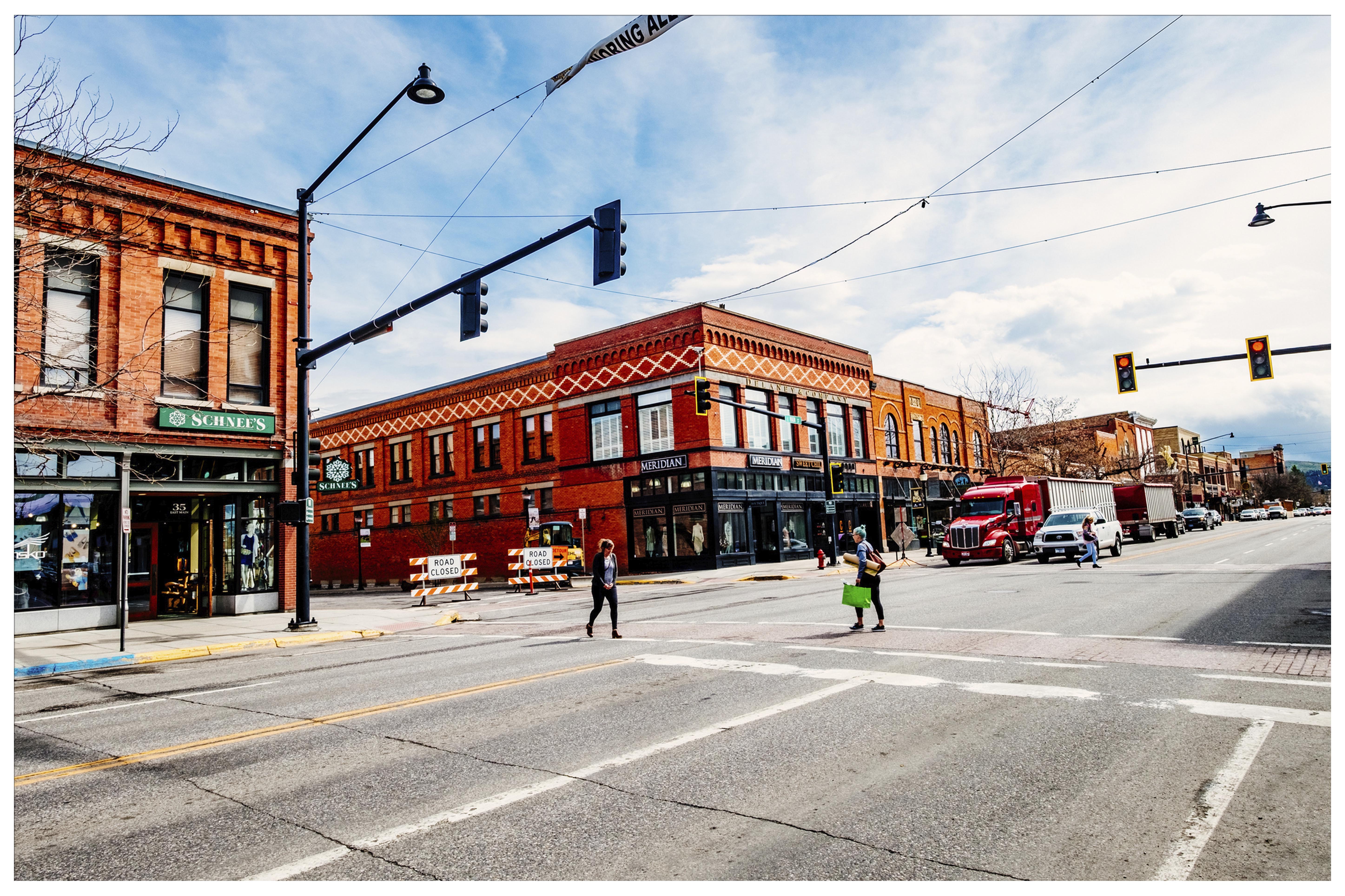 Photo of an intersection in charming downtown Bozeman